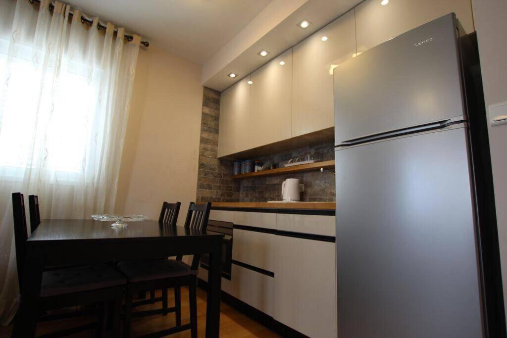 Royal Apartments , Blvd Nitza 8 Netanya Bagian luar foto